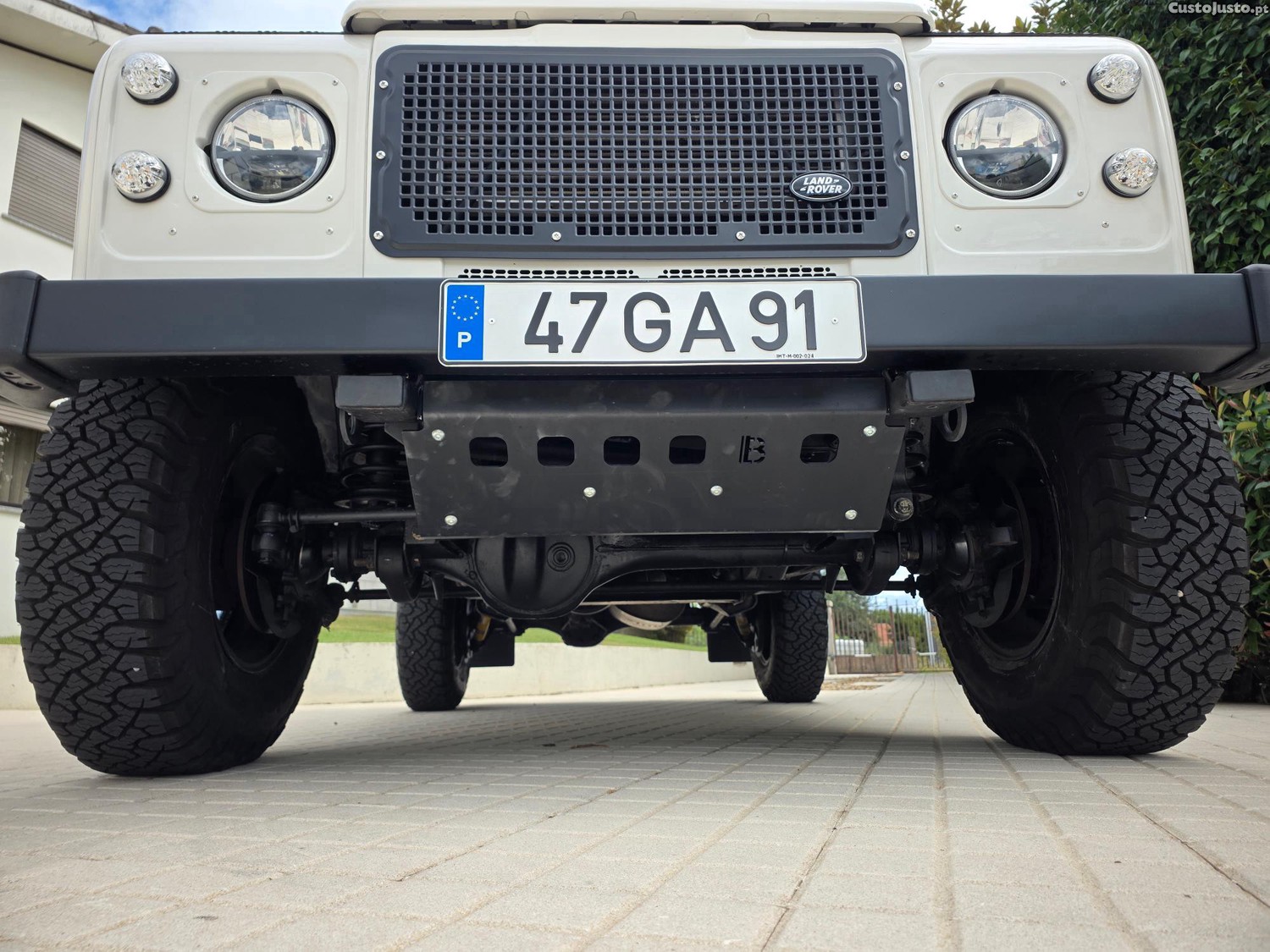 Land Rover Defender 90 St — fotografia 8