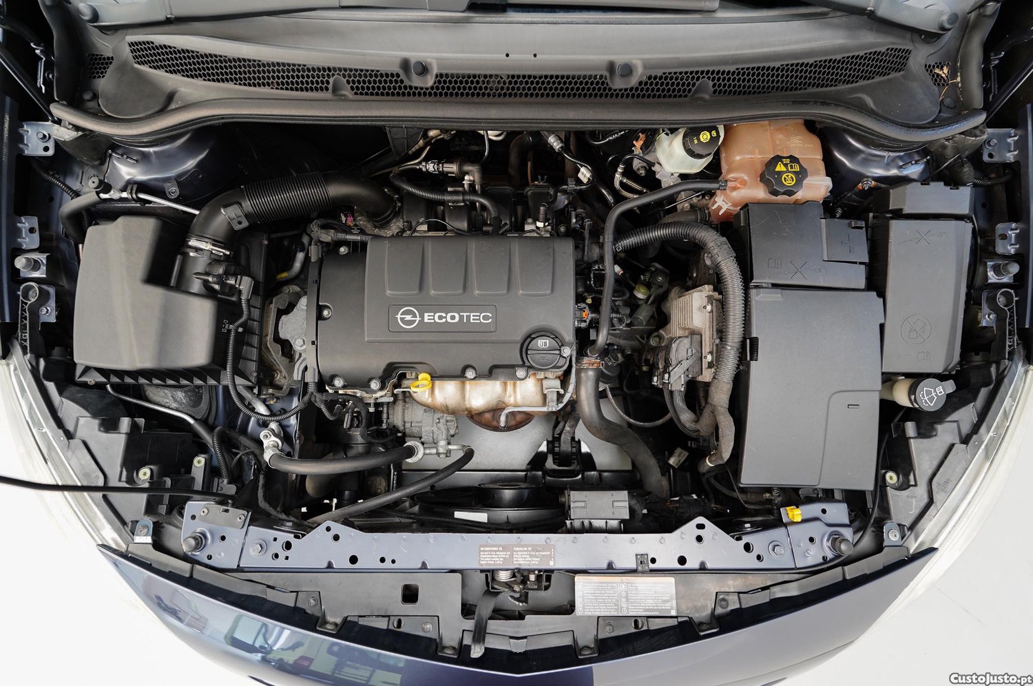 Opel Astra 1.4 Cosmo S/S — fotografia 17