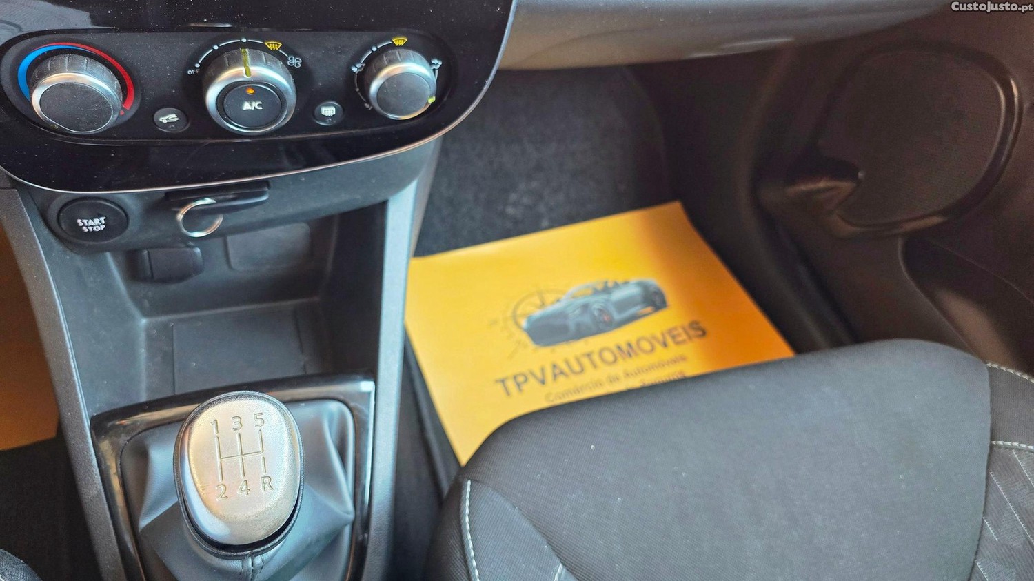 Renault Clio 1.5 dCi Limited Edition — fotografia 5
