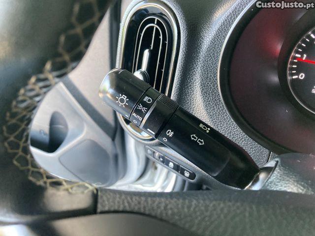 Kia Picanto 1.0 Aut. Dream-Team — fotografia 16