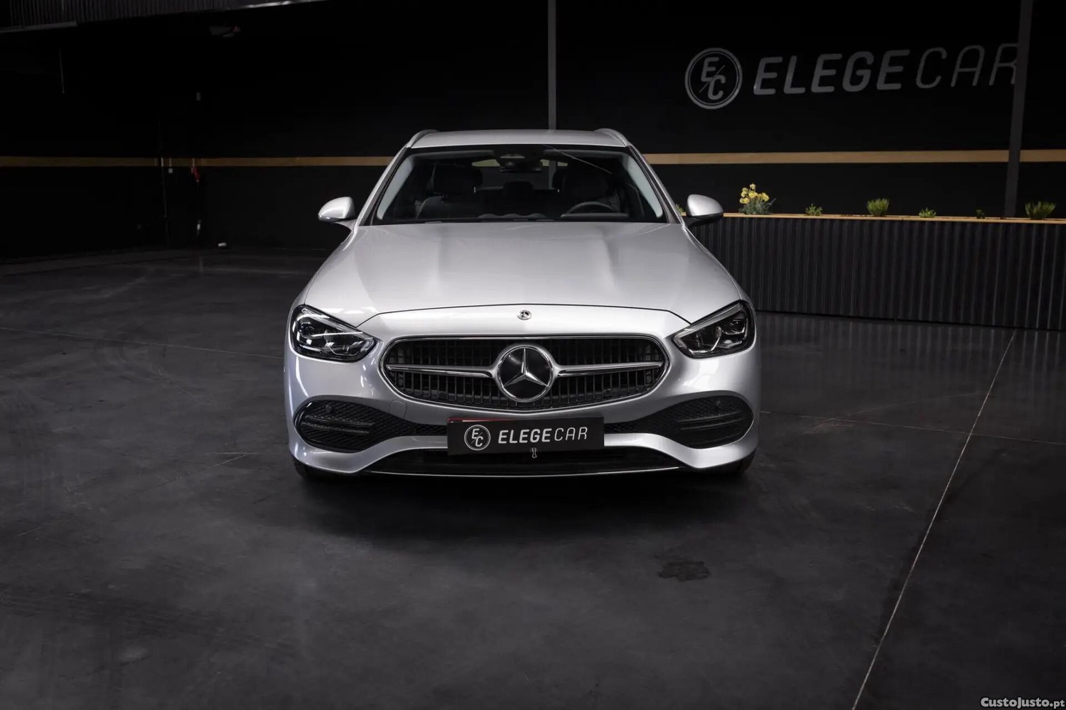 Mercedes-Benz C 300 e 9G-TRONIC Avantgarde Advanced — fotografia 14