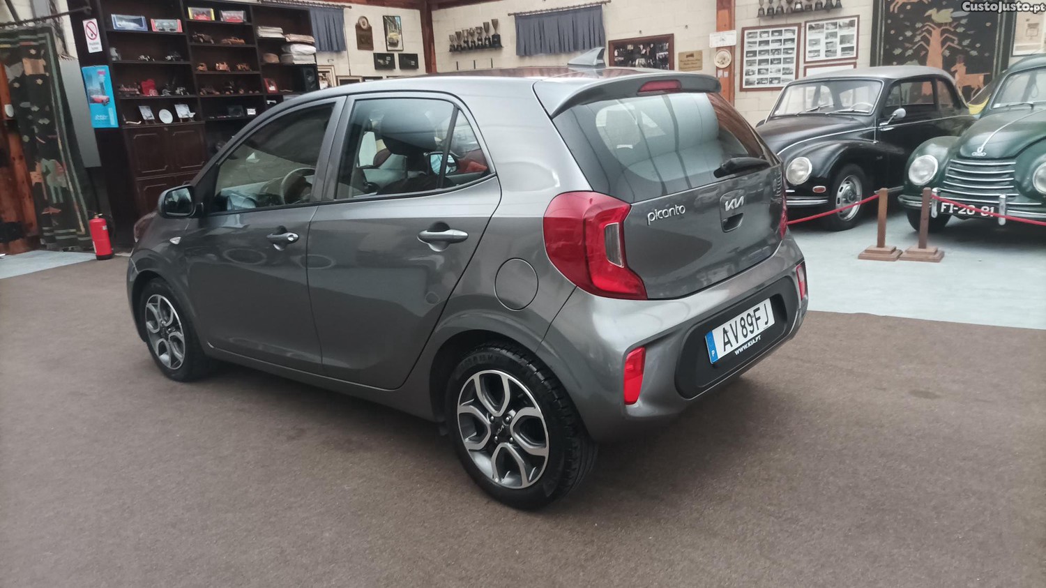 Kia Picanto 1.0 CVVT Urban — fotografia 9