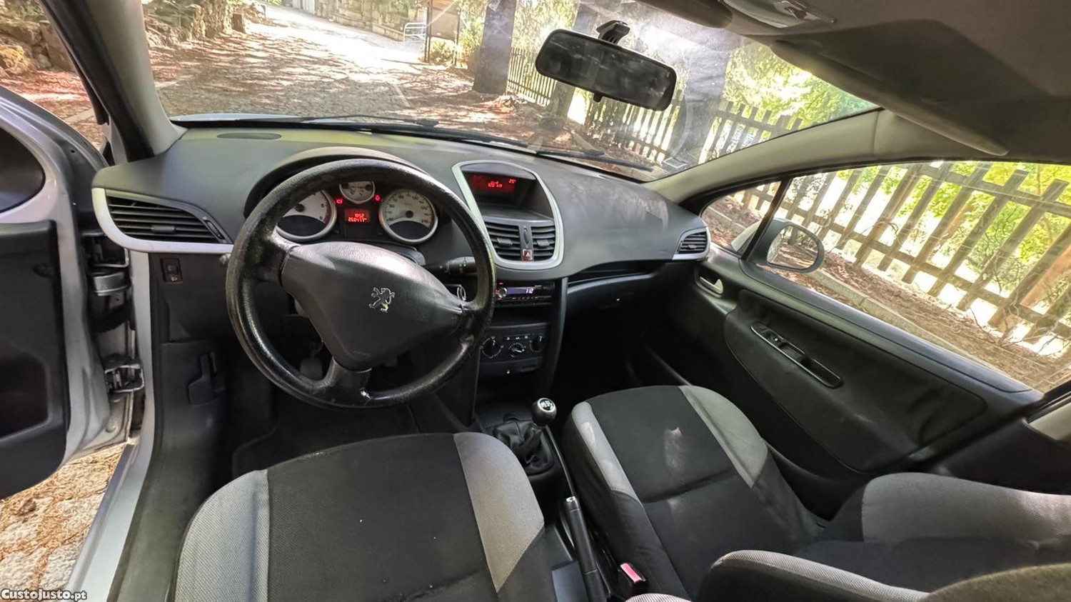 Peugeot 207 1.4 HDi — fotografia 3