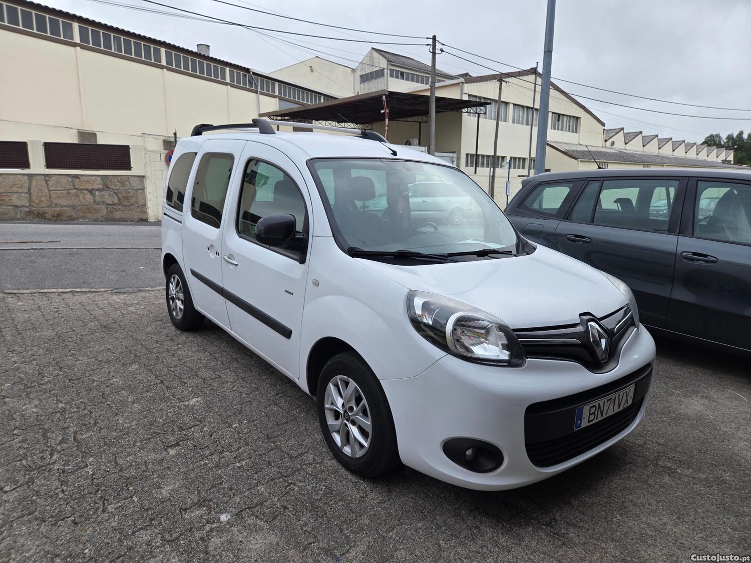 Renault Kangoo Limited 5 lugares — fotografia 6