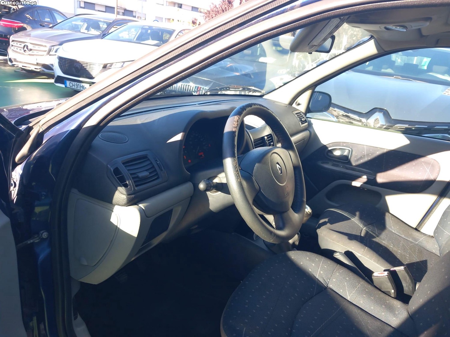 Renault Clio 1.5 dCi Confort — fotografia 14