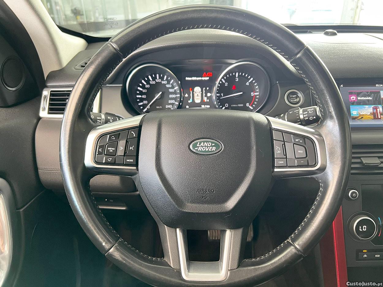 Land Rover Discovery Sport 2.0 eD4 HSE — fotografia 14