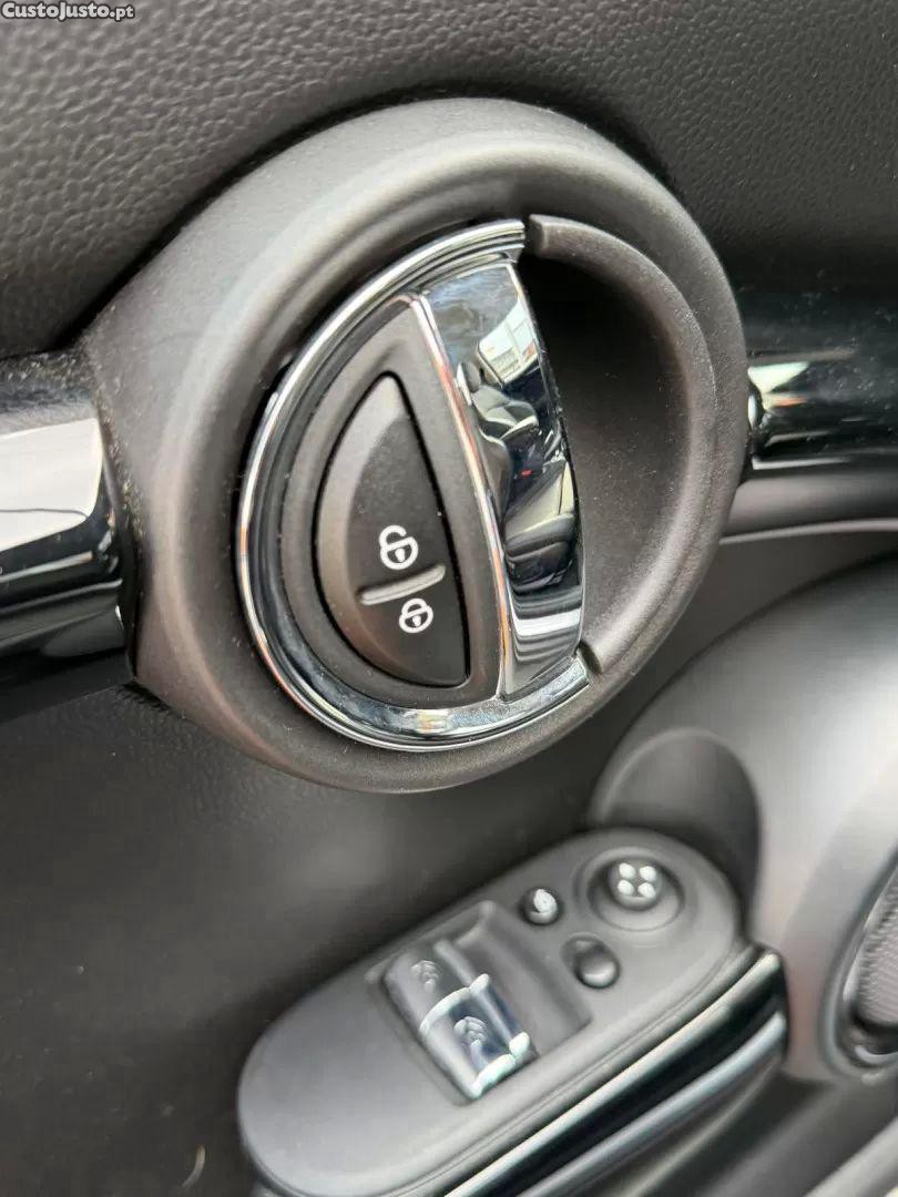 MINI Cooper 3p premium first 4business — fotografia 4
