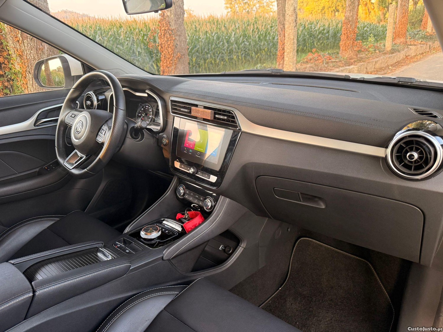 MG ZS EV Luxury — fotografia 17