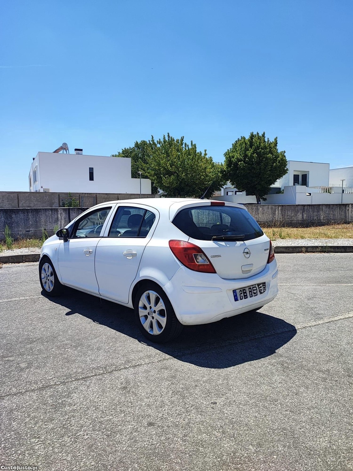 Opel Corsa 1.3cdti — fotografia 2