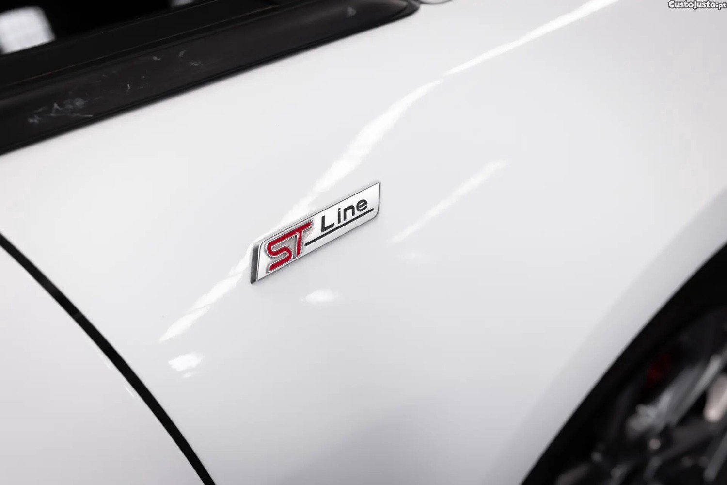 Ford Fiesta 1.0 EcoBoost ST-Line — fotografia 13