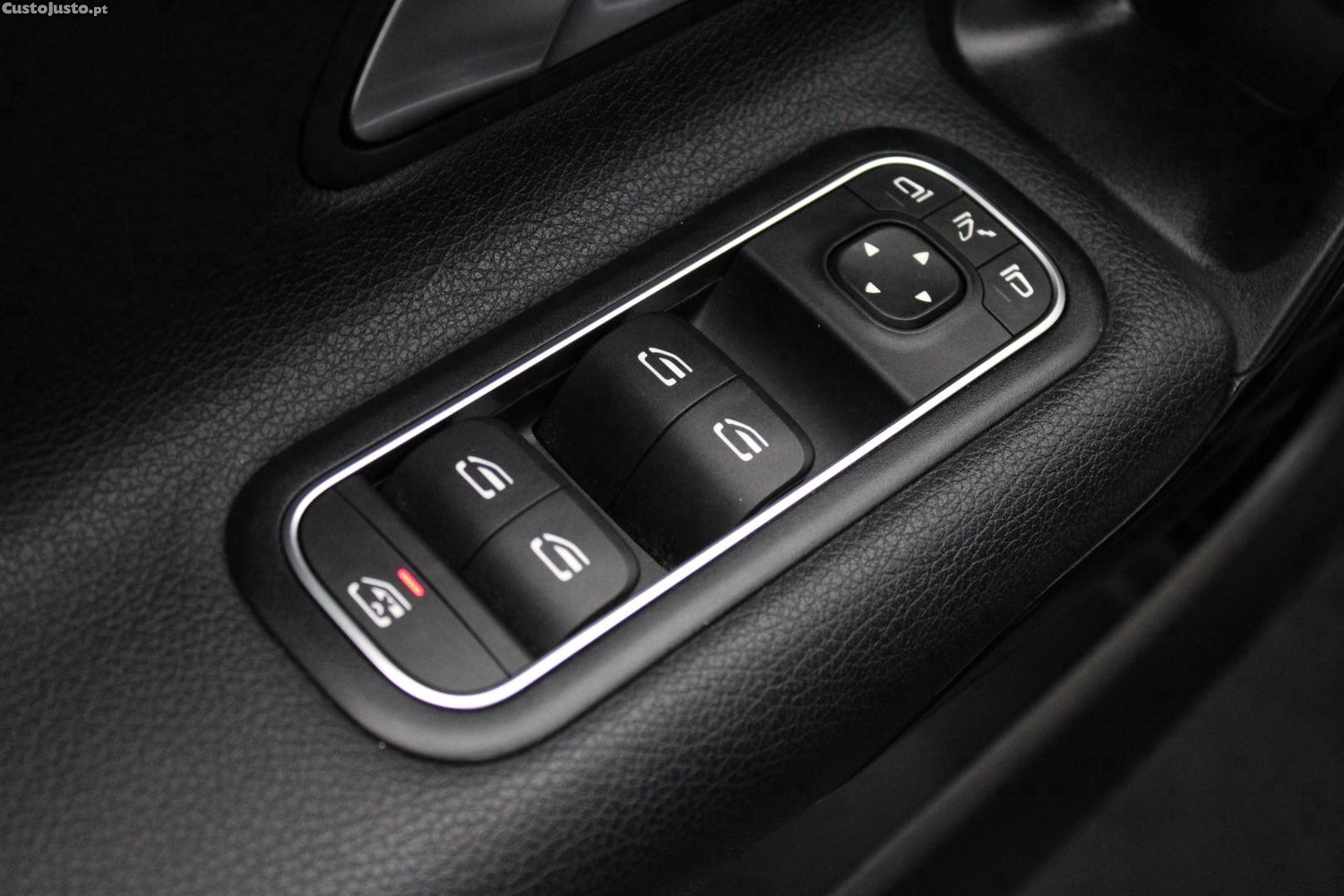 Mercedes-Benz CLA 180 D SHOOTING BRAKE STYLE AUTO — fotografia 19