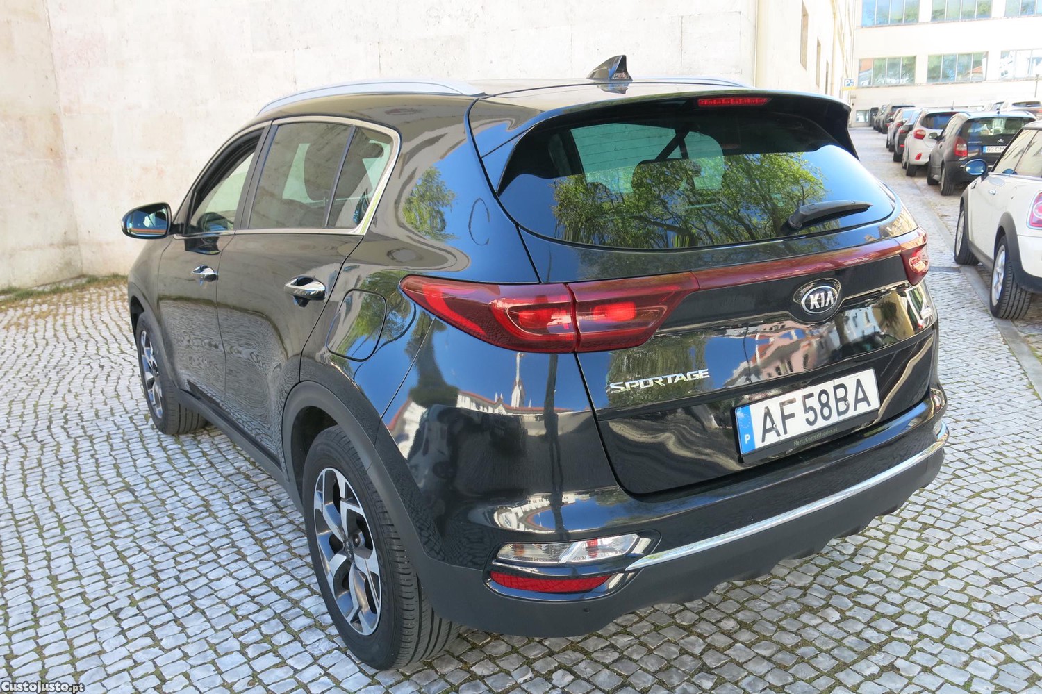 Kia Sportage 1.6 CRDI ISG Tech Hybrid — fotografia 6