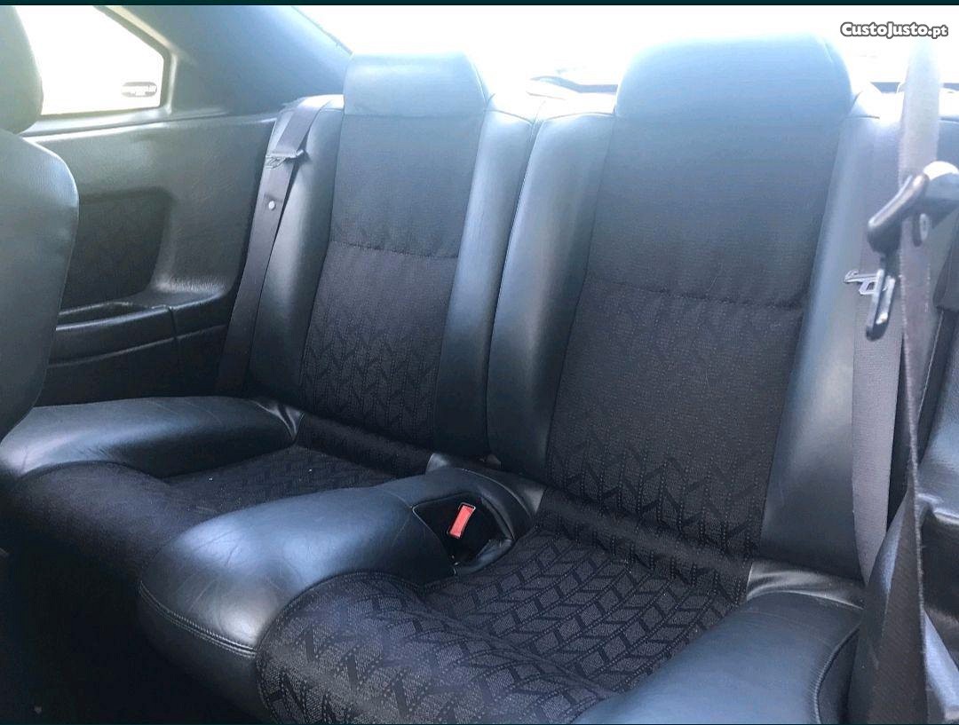 Rover 220 turbo coupe — fotografia 2