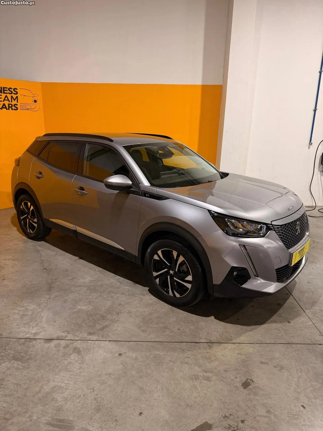 Peugeot e-2008 50 kWh Allure — fotografia 17