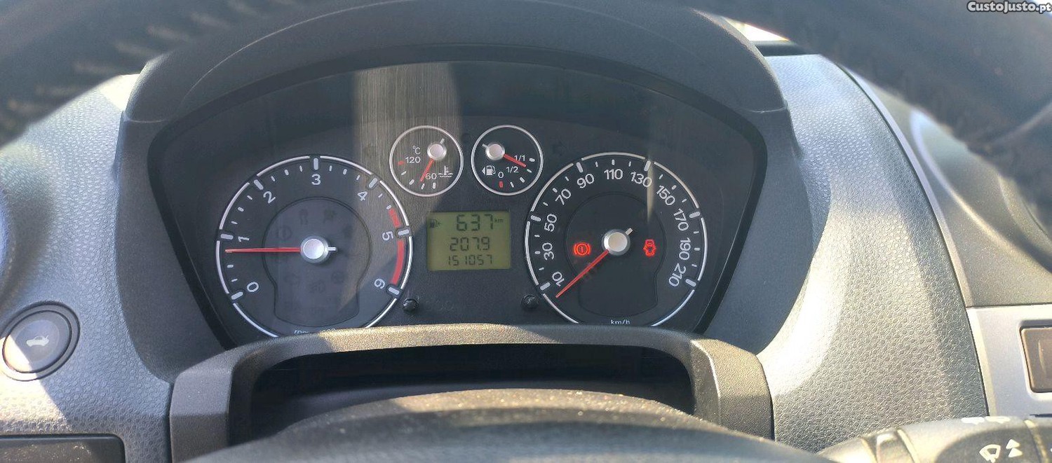 Ford Fiesta 1.4 TDCI — fotografia 3