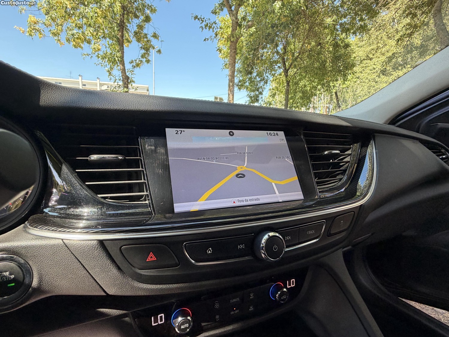 Opel Insignia 2.0 Turbo D — fotografia 5