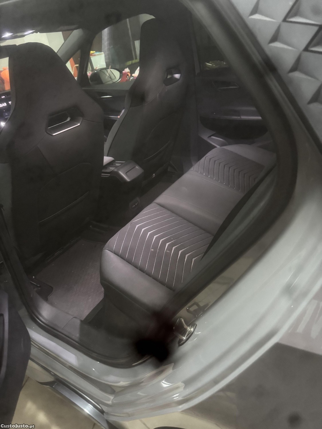 CUPRA Born 77kwl — fotografia 3