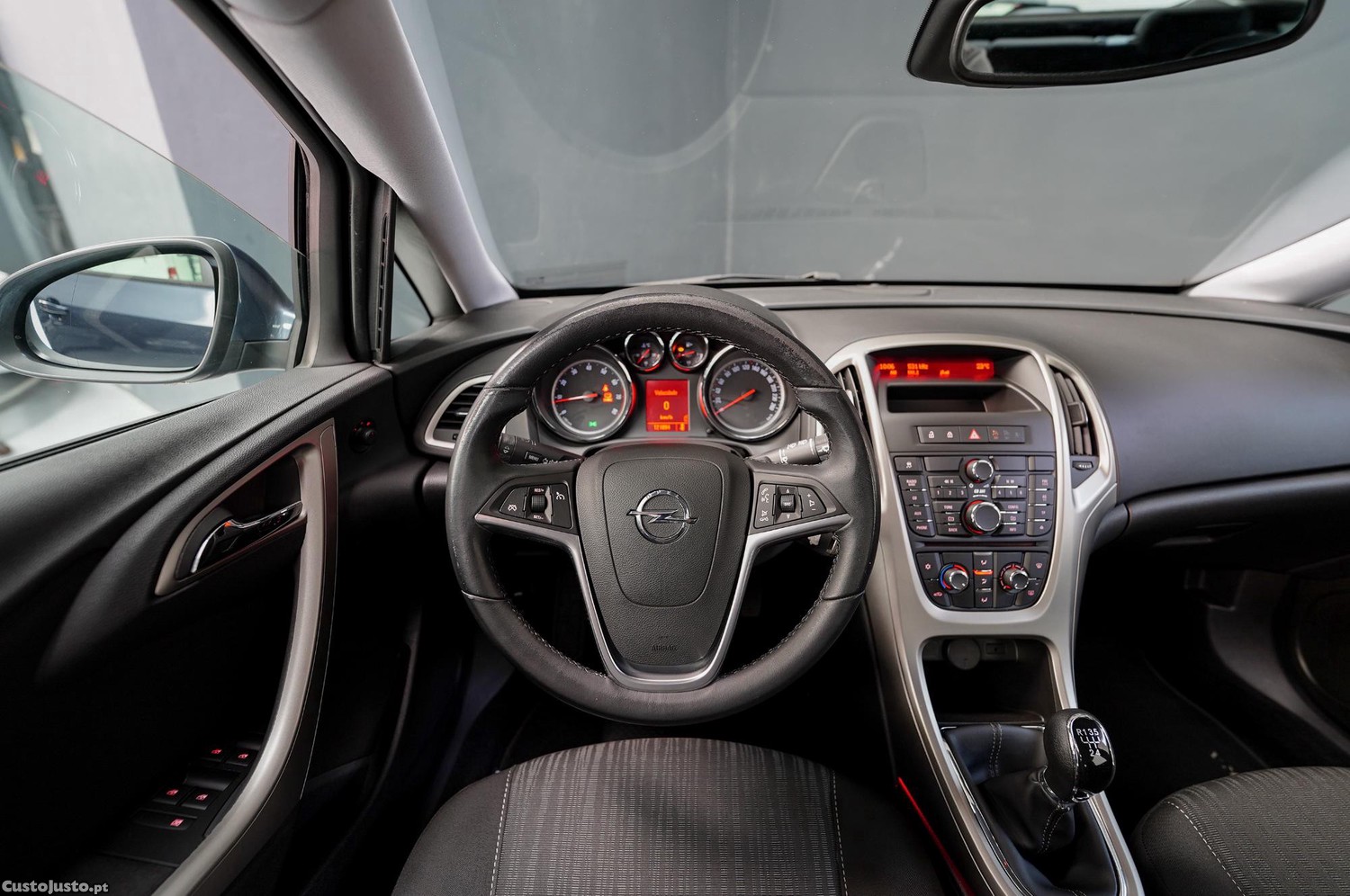 Opel Astra 1.4 Cosmo S/S — fotografia 13