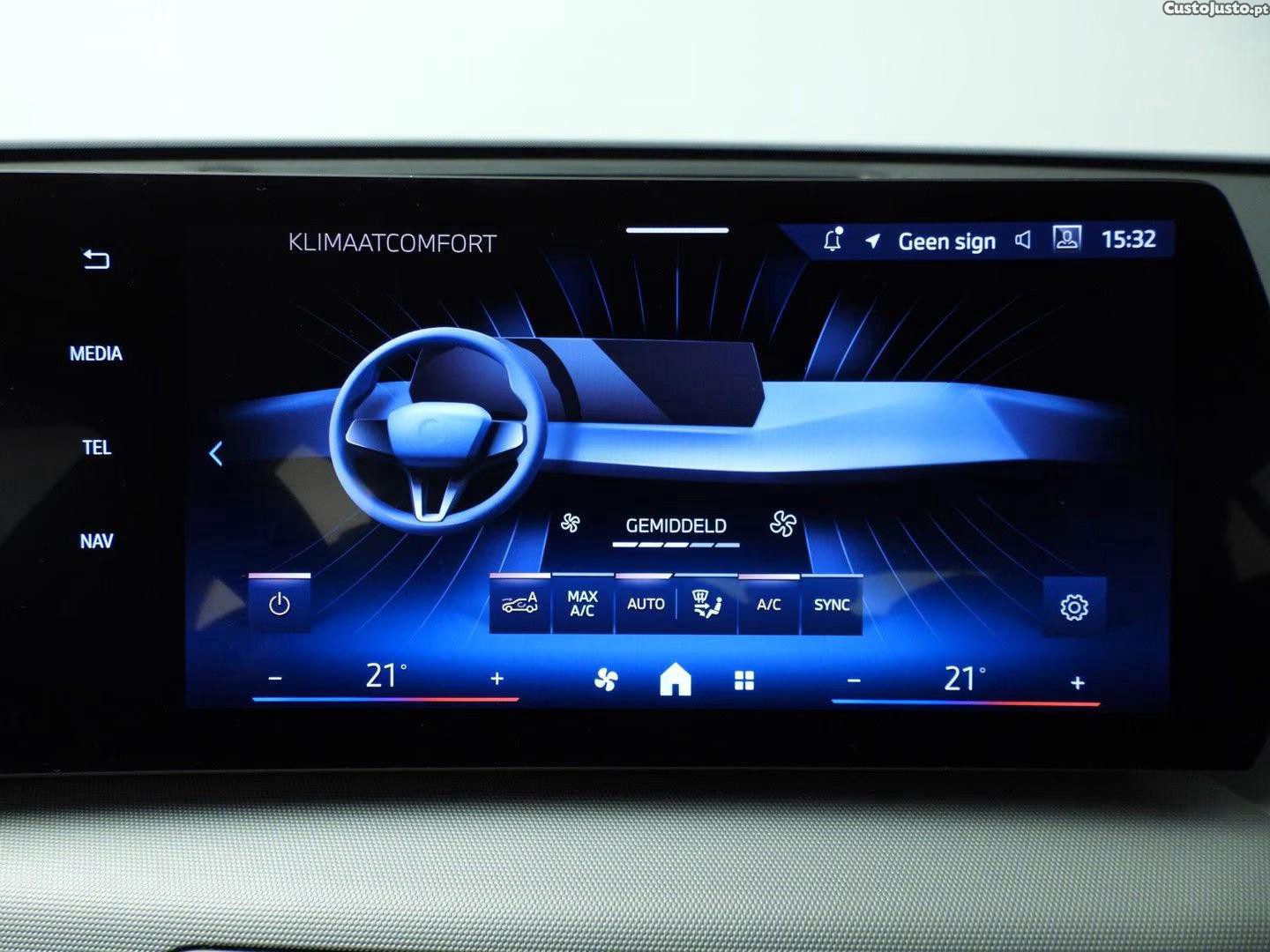 BMW iX2 eDrive20 — fotografia 12