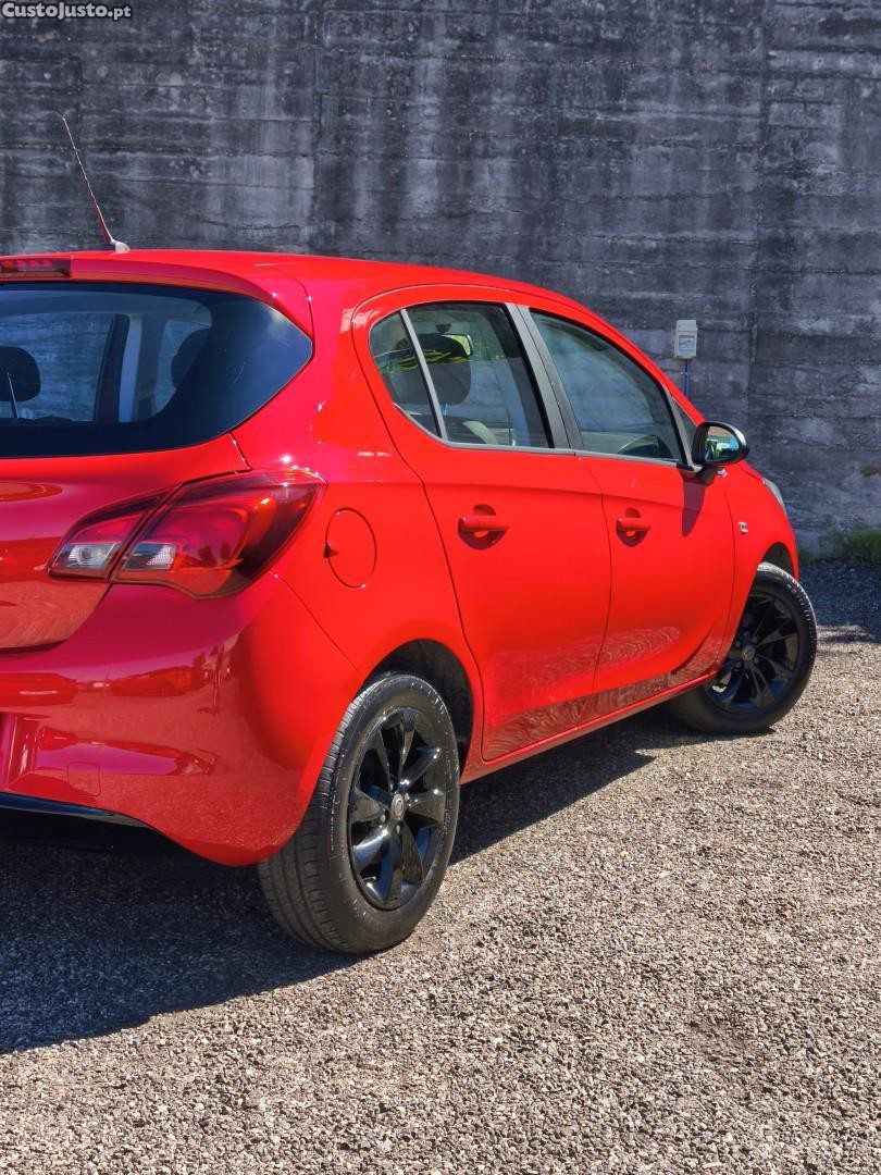 Opel Corsa 1.2 Color Edition — fotografia 12