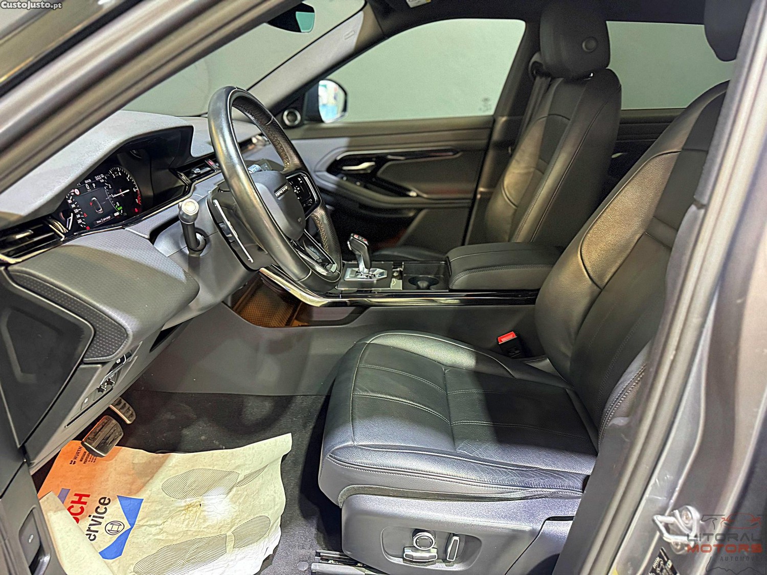 Land Rover Evoque P300e R-Dynamic S — fotografia 12