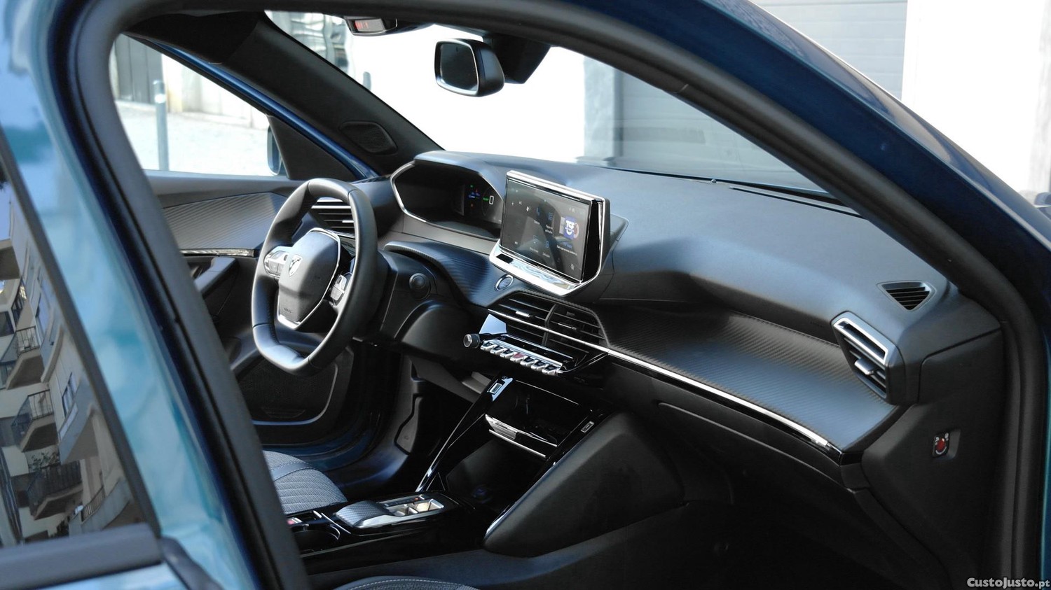 Peugeot e-2008 54 kWh Allure — fotografia 7