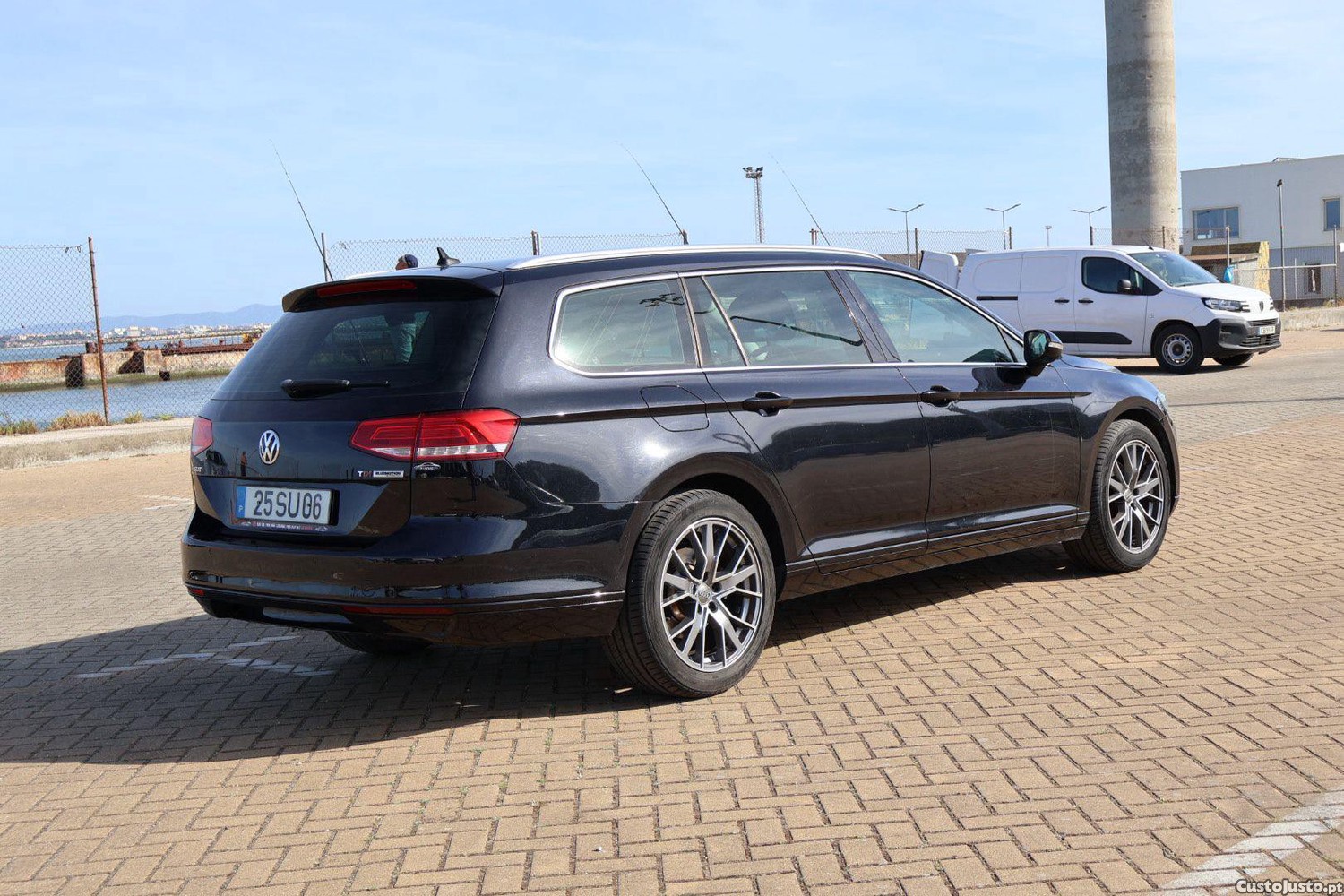 Volkswagen Passat 1.6 Tdi Bluemotion Cx Automática — fotografia 15