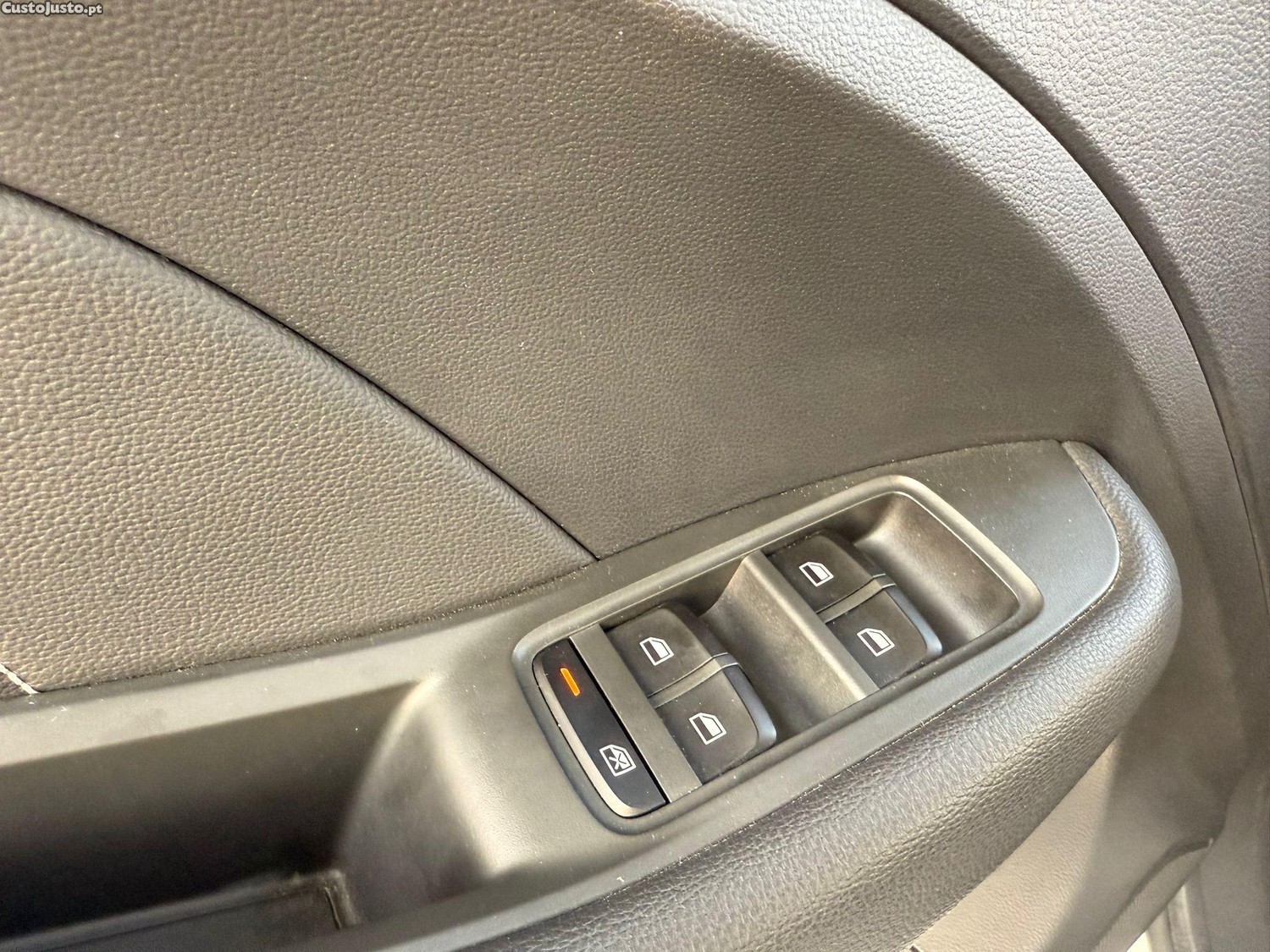 MG ZS EV Luxury — fotografia 16