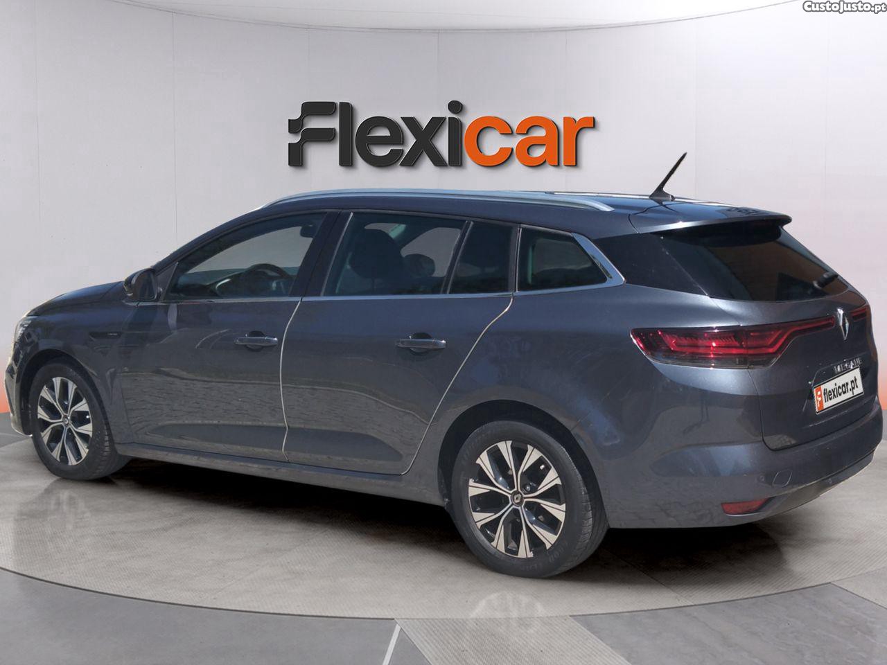 Renault Mégane Sport Tourer 1.3 TCe Limited — fotografia 13