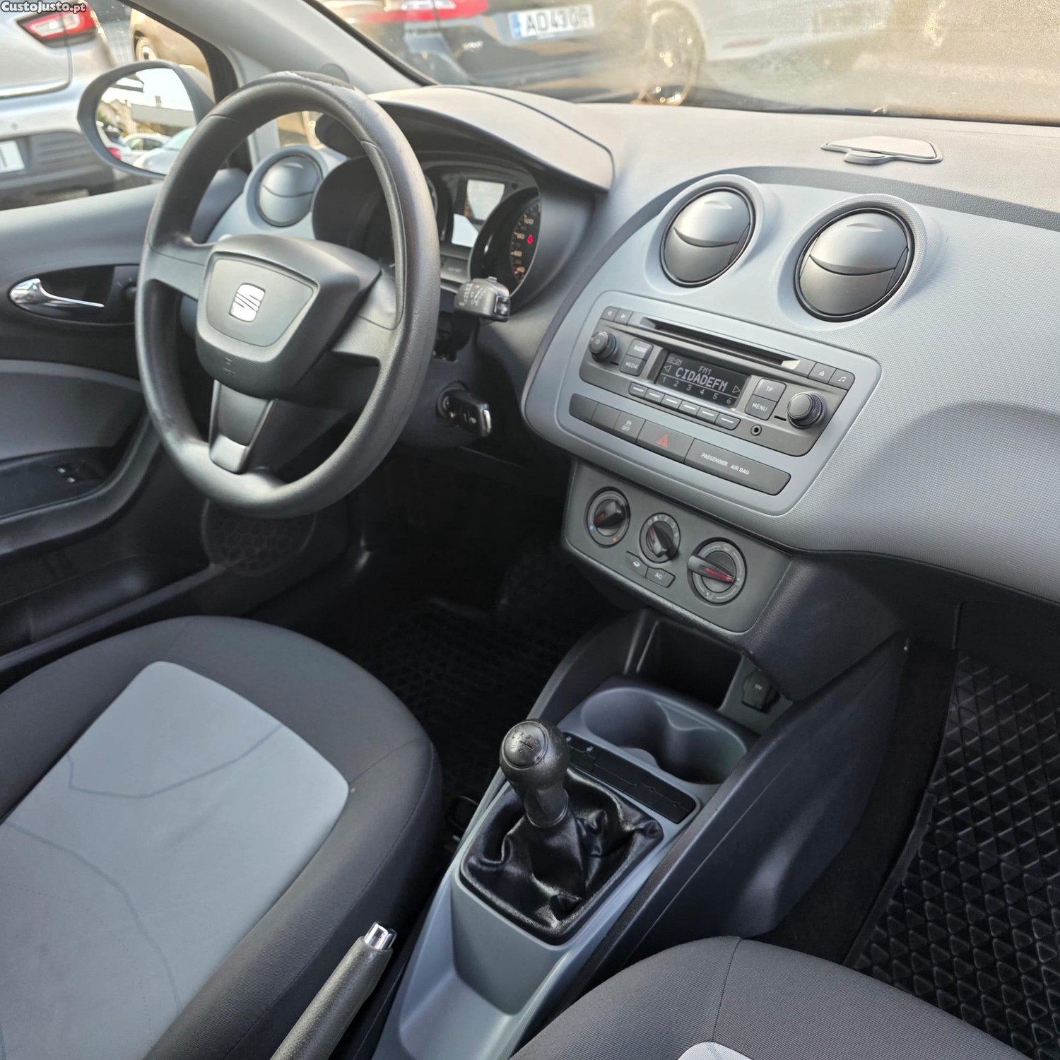 SEAT Ibiza 1.2 12V Reference — fotografia 2
