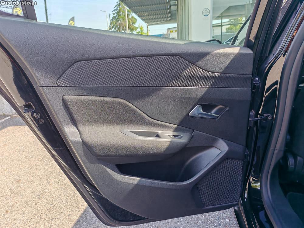 Peugeot 308 1.5 BlueHDi Active P — fotografia 9