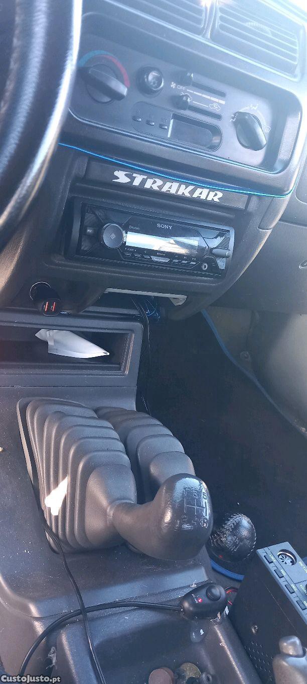 Mitsubishi L200 2.5 td — fotografia 3