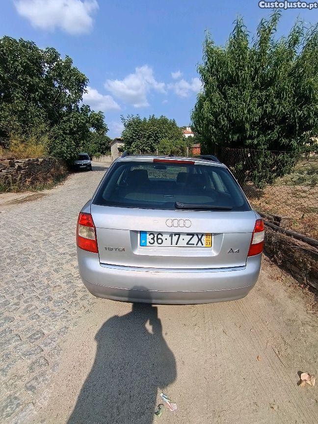Audi A4 Avant 1.9 TDI 130 cv — fotografia 5