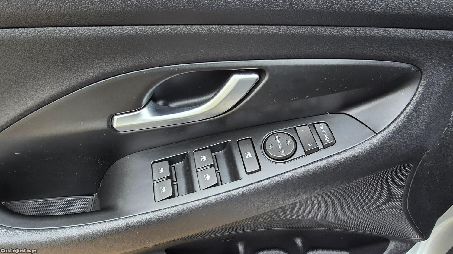 Hyundai i30 1.0 T-GDi N-Line — fotografia 23