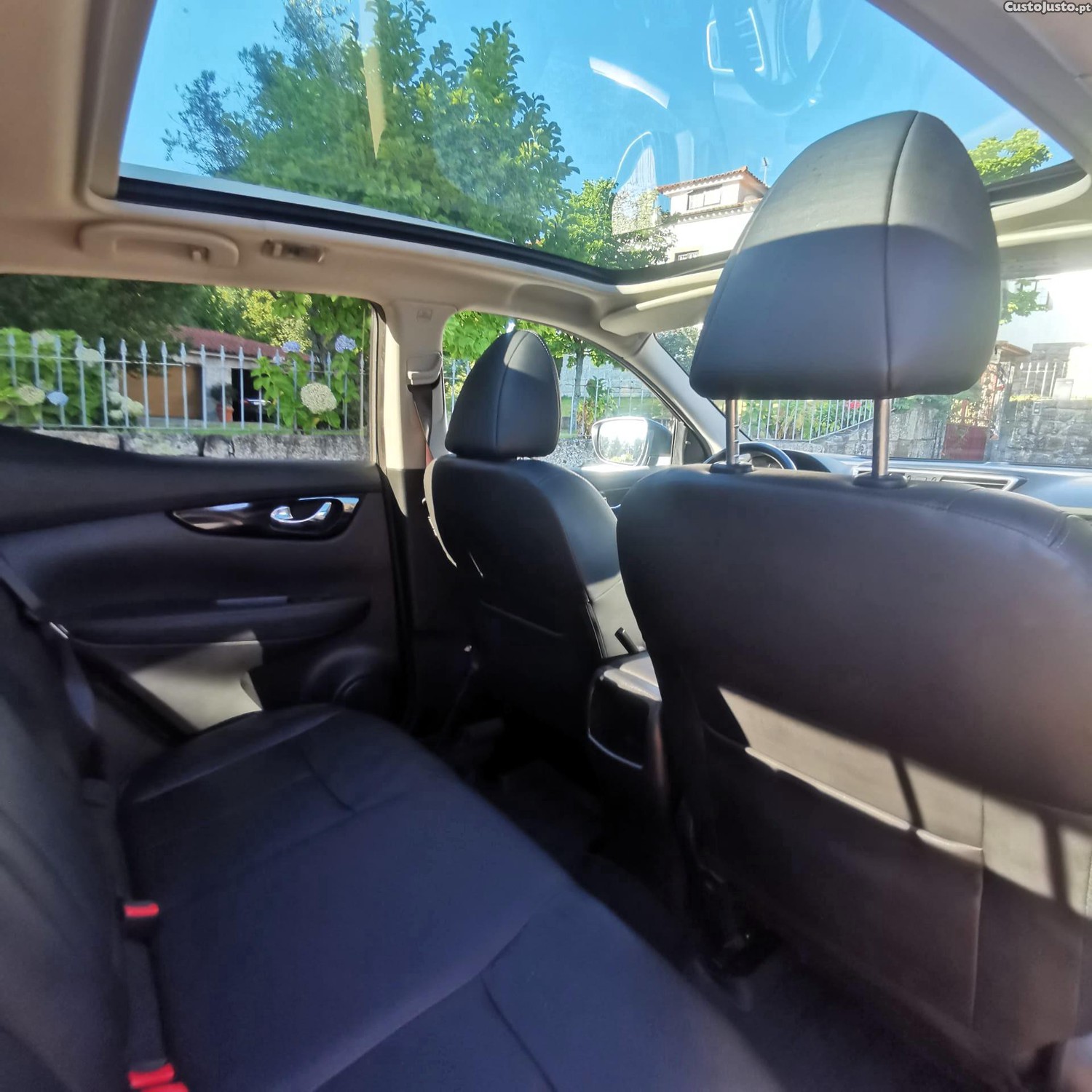 Nissan Qashqai Teckna Premium — fotografia 4