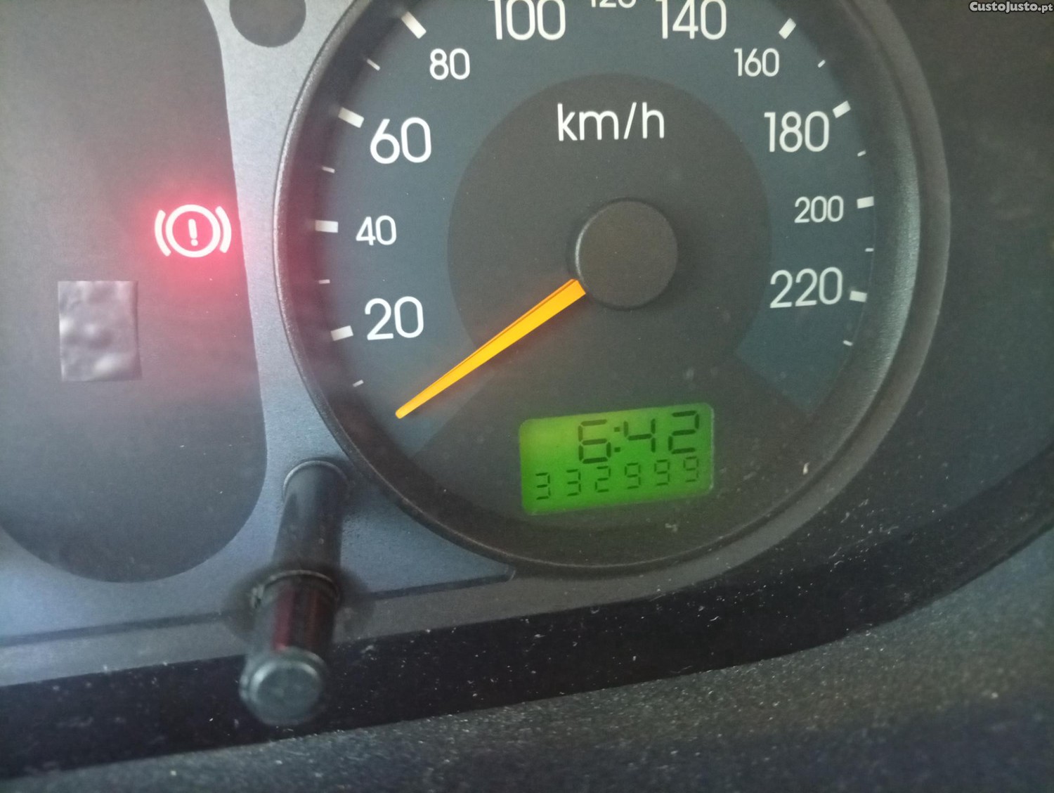 Ford Fiesta 1.4 tdci — fotografia 4
