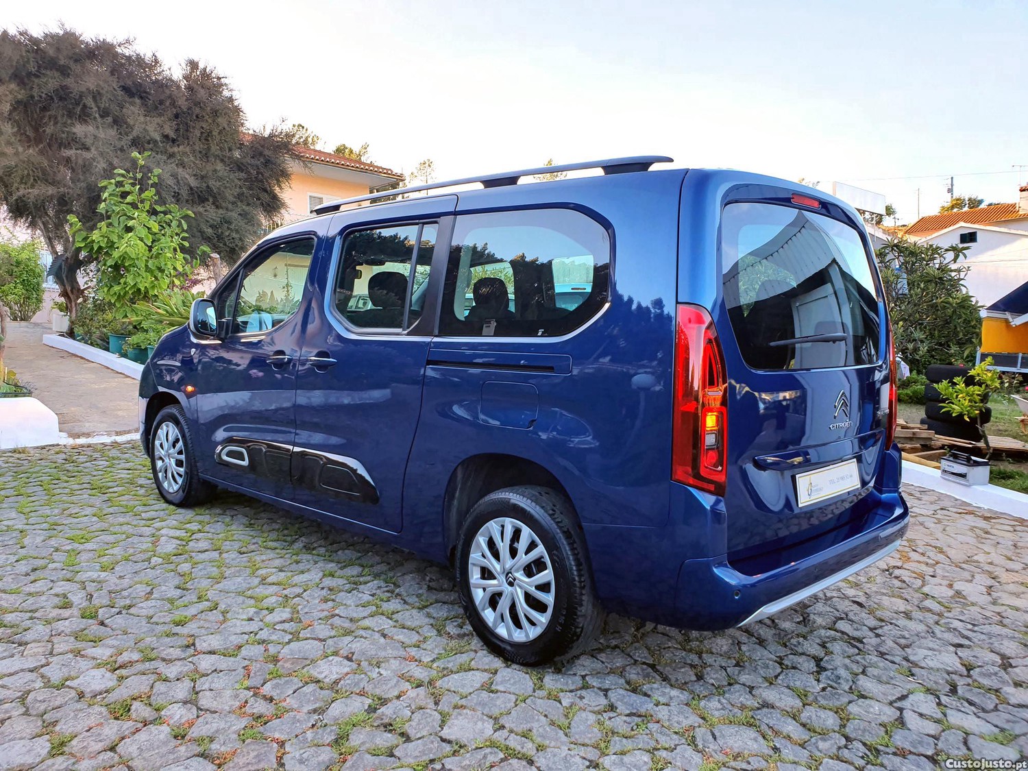 Citroën Berlingo 1.5 BlueHDi XL Shine - 19 — photo 4