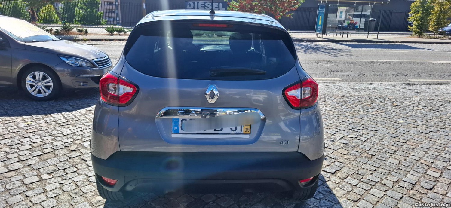 Renault Captur 1.500DCI 110CV NACIONAL — fotografia 12