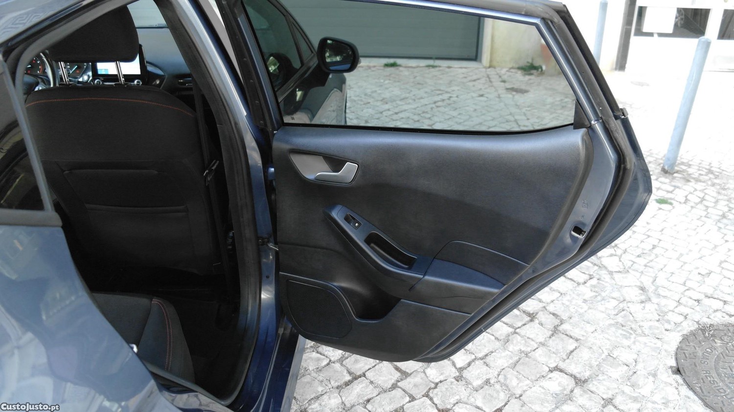 Ford Fiesta 1.0 EcoBoost ST-Line — fotografia 11