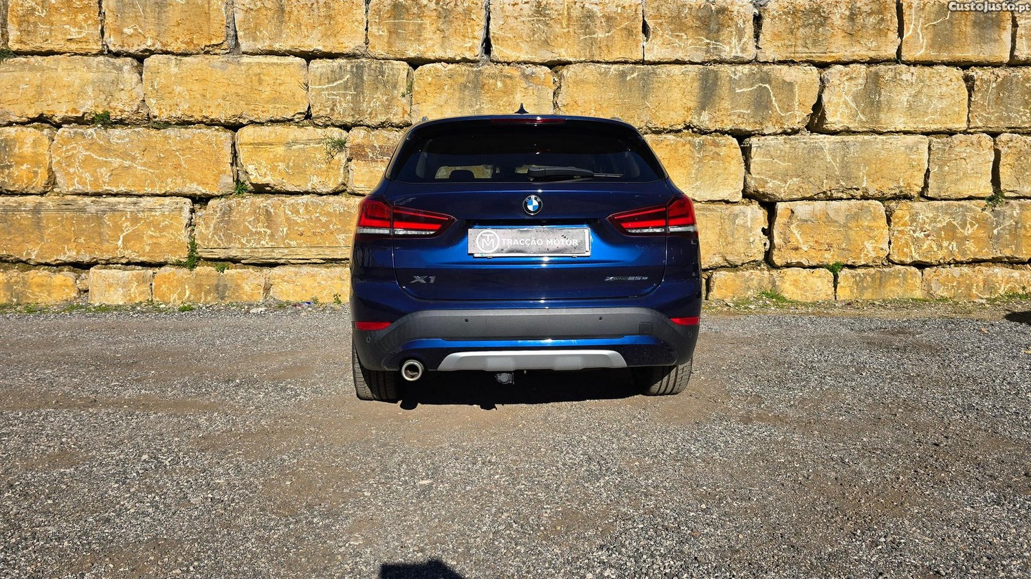 BMW X1 25 e xDrive — fotografia 25