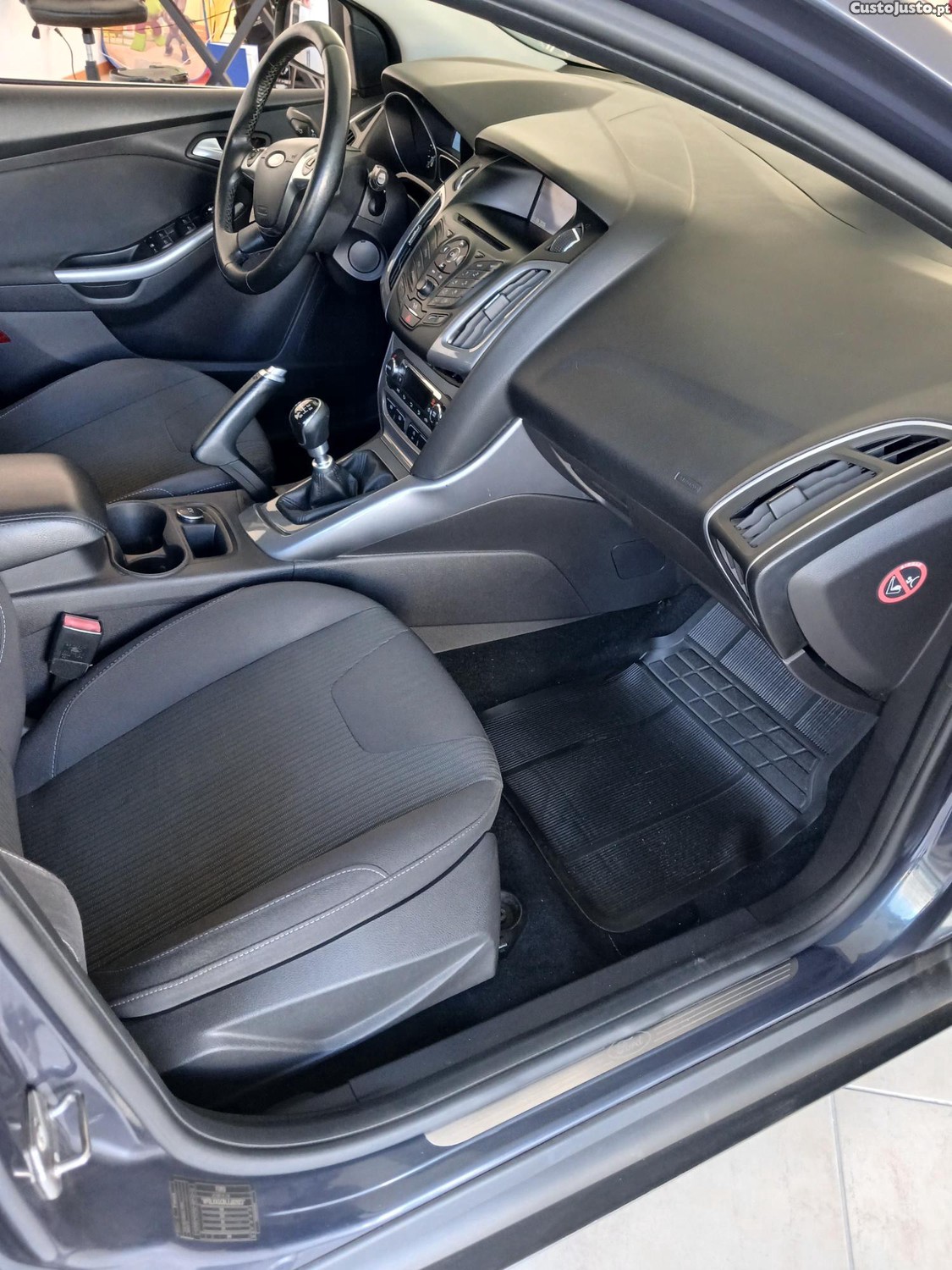 Ford Focus Econetic — fotografia 2