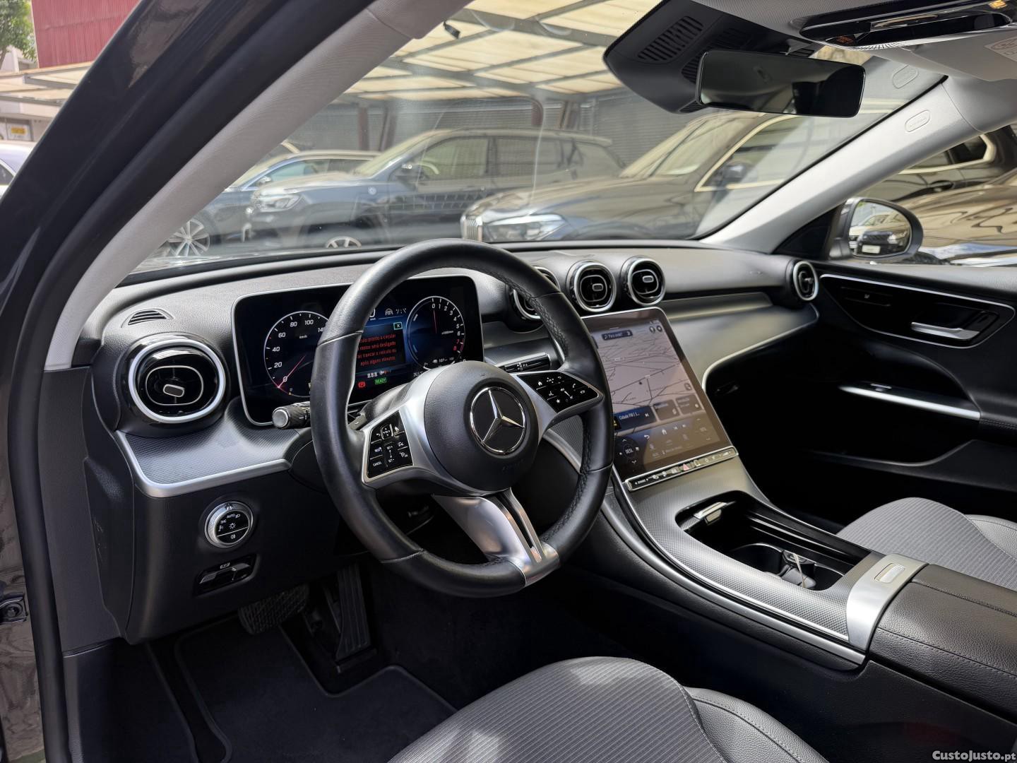 Mercedes-Benz C 300 e Avantgarde — fotografia 5