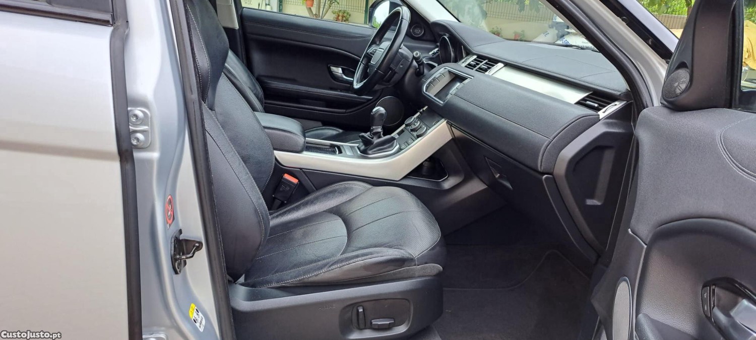 Land Rover Evoque 2.0 e D4 SE — fotografia 5