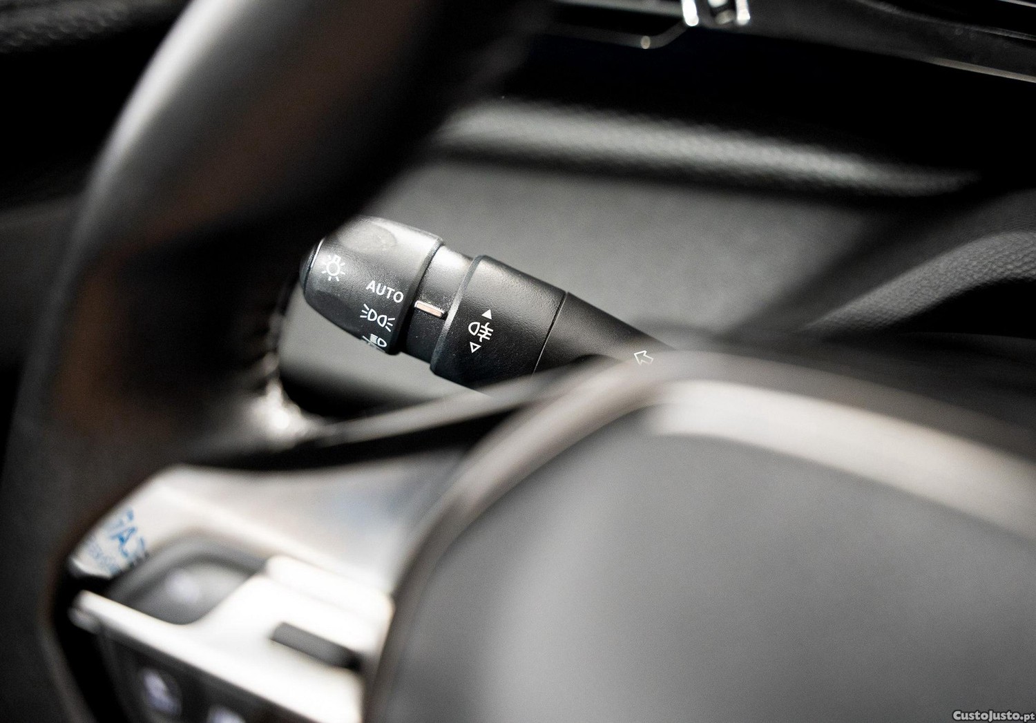 Peugeot 308 1.5 BlueHDi Active Pack — fotografia 5