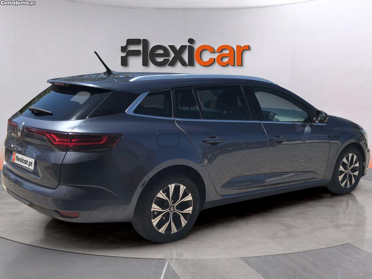 Renault Mégane Sport Tourer 1.3 TCe Limited — fotografia 10