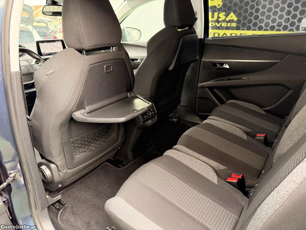 Peugeot 5008 1.5 BlueHdi 130cv Allure 7 Lugares — fotografia 4