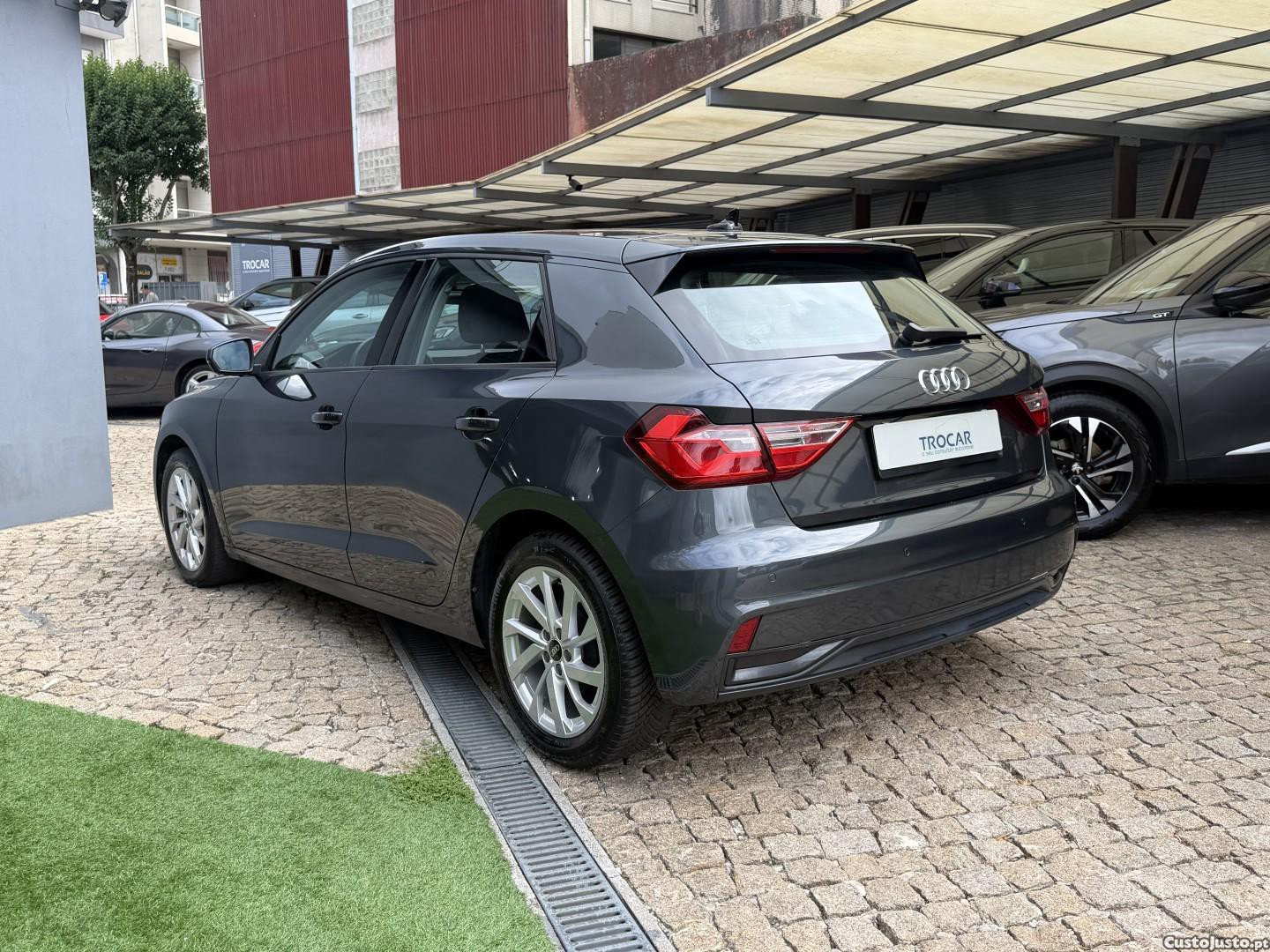 Audi A1 1.0 TFSI — fotografia 12