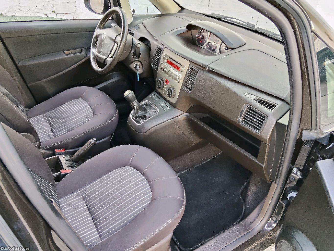 Lancia Musa 1.3 diesel a/c — fotografia 2