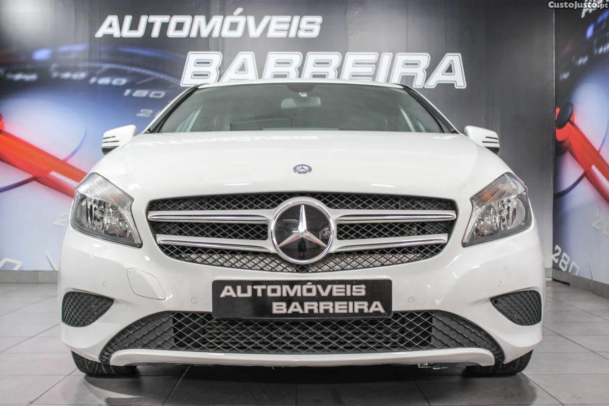 Mercedes-Benz A 180 CDI (BlueEFFICIENCY) Urban — fotografia 3