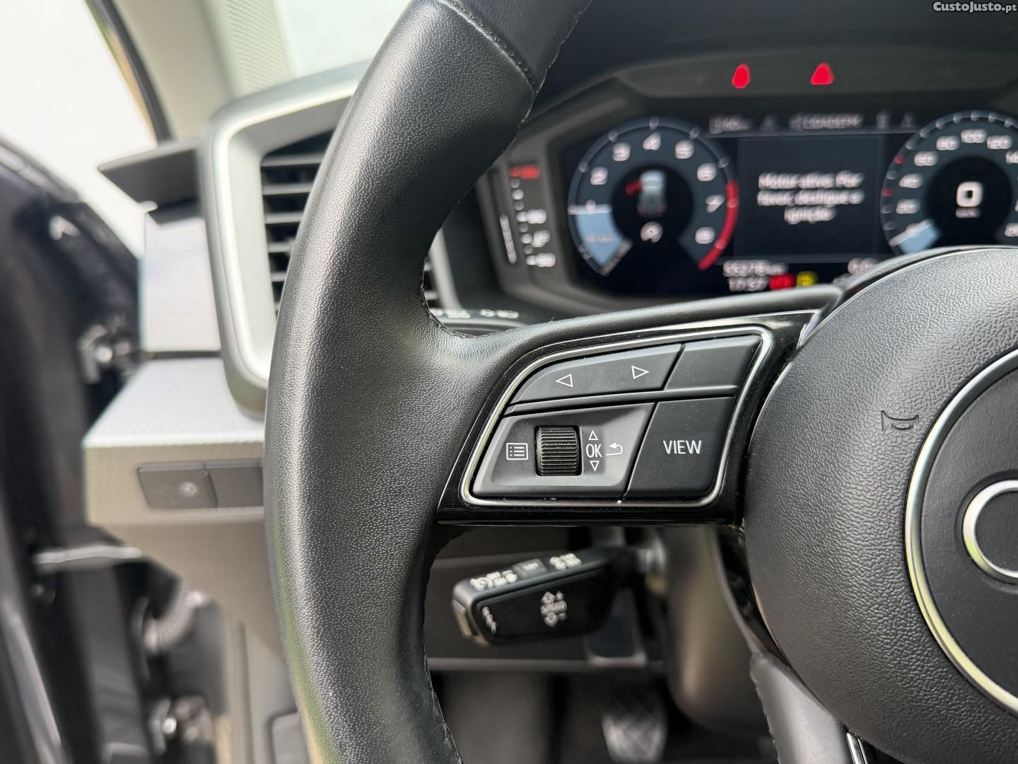 Audi A1 1.0 TFSI — fotografia 2